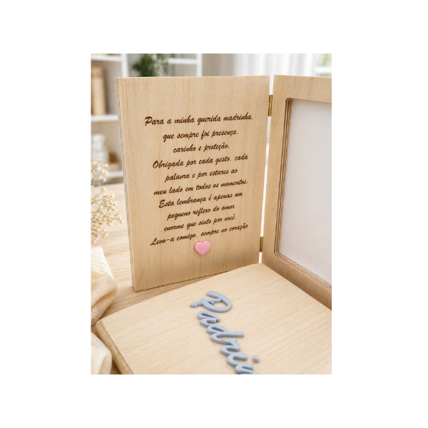 Moldura Livro Quiosque Sem Limites